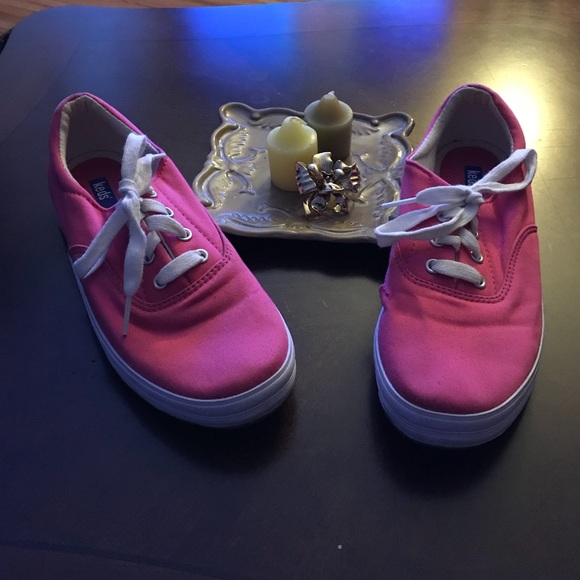 Keds Shoes - Women’s pink Keds. Size 7